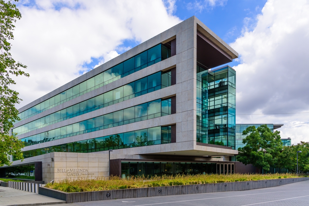 Gates Embraces “Giving While Living.” Now He Needs to Pay More Attention to Power